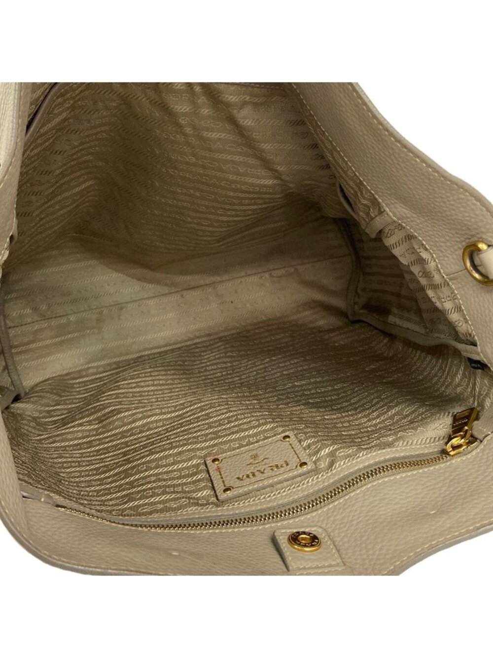 Prada Tote Beige Leather Tag - Picture 7 of 15